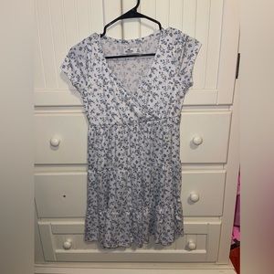 hollister tie back flowy dress